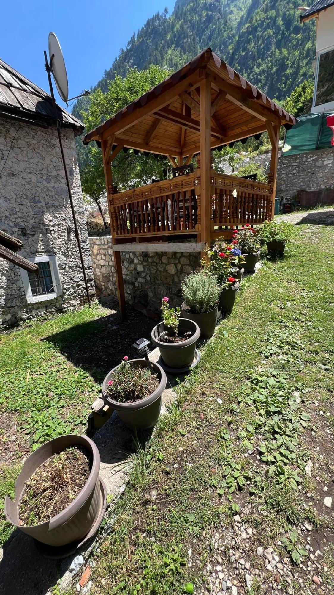 Stonehouse Villa Valbone Exterior photo